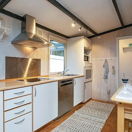 Holiday home Two-bedroom Holiday In Hojslev 5